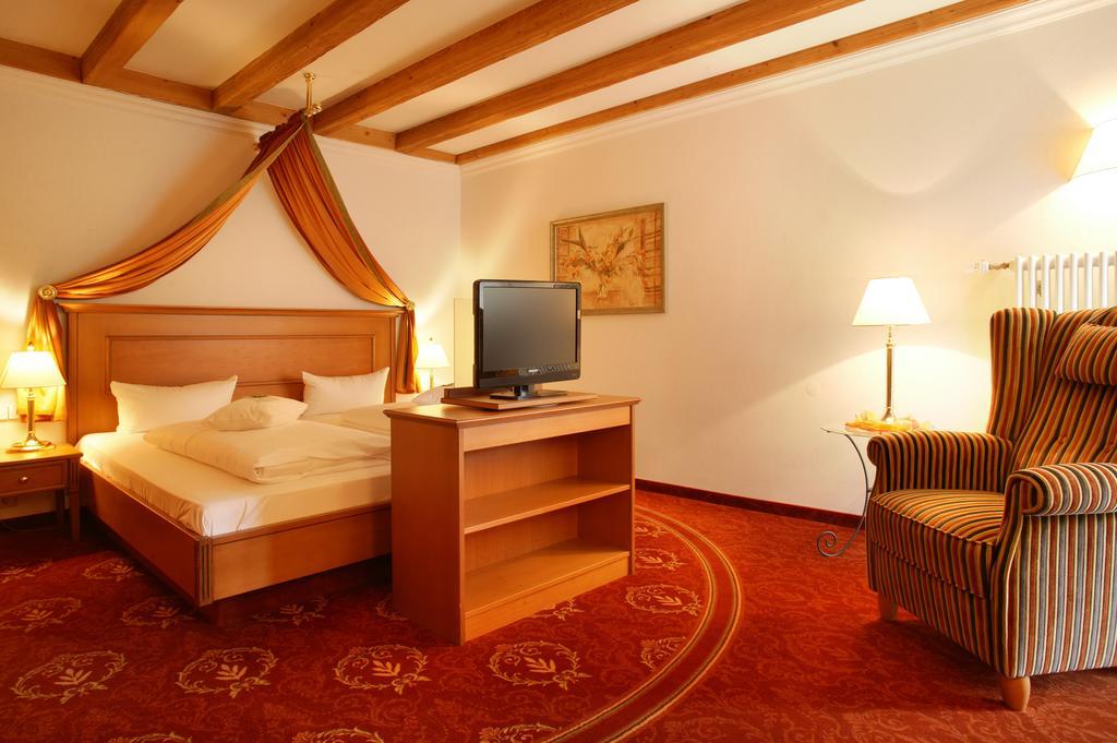 Hotel Ochsen Höfen an der Enz Εξωτερικό φωτογραφία